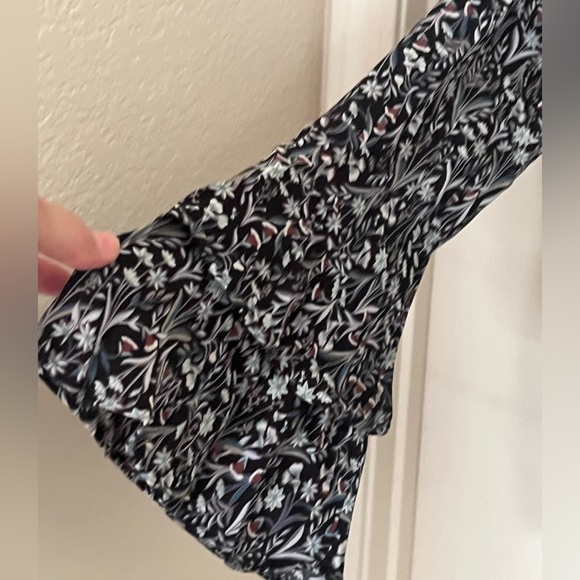 Hinge Ruffled Long Sleeve Blouse - Picture 2 of 4